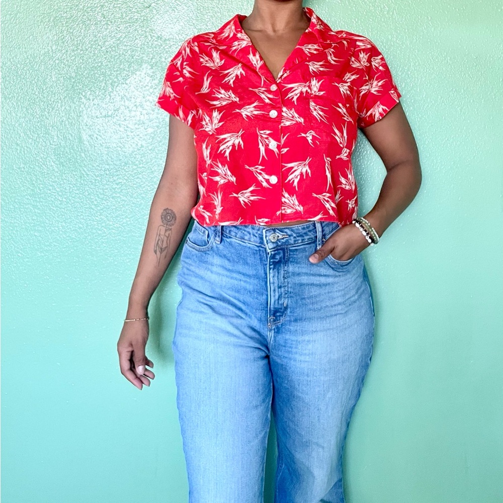 Short Sleeve Button Down Cropped Shirt Womens M Red/Orange